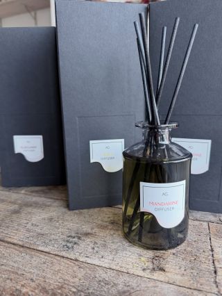 ✨ NOVÉ BYTOVÉ DIFUZÉRY AG BEAUTY ✨ Provoní váš domov, doladí atmosféru a stanou se stylovým doplňkem každé místnosti. 🏡💛 🌊...