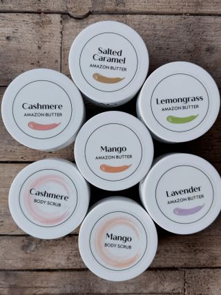 ✨ Dokonalé duo pro krásnou a hebkou pokožku ✨ Naše tělové máslo i cukrový peeling jsou opravdová symbióza přírodních másel...